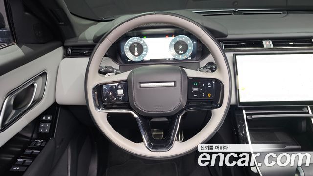 Land Rover Range Rover Velar 2026 — photo 19