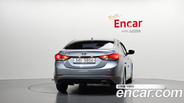 Hyundai AVANTE 2014 — photo 4
