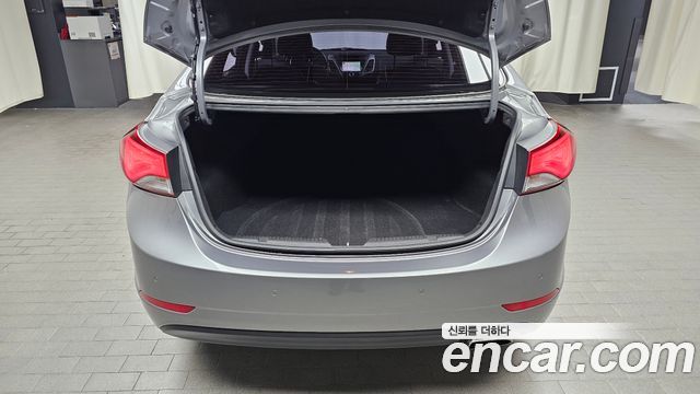 Hyundai AVANTE 2014 — photo 20