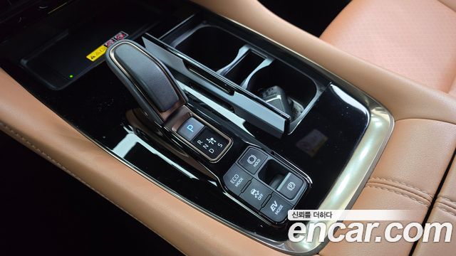 Toyota Alphard 2025 — photo 9