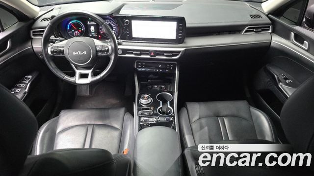 Kia K5 2023 — photo 10