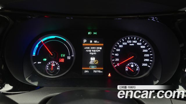 Kia K5 2023 — photo 11