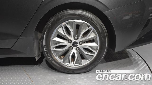 Kia K5 2023 — photo 7