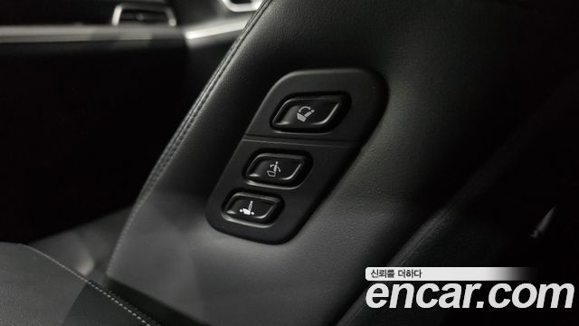 Kia K5 2023 — photo 28