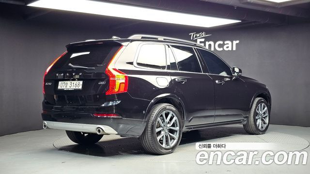 Volvo XC90 2018 — photo 2