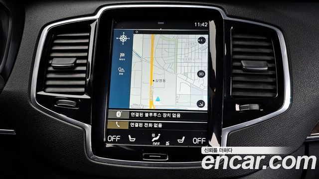 Volvo XC90 2018 — photo 21