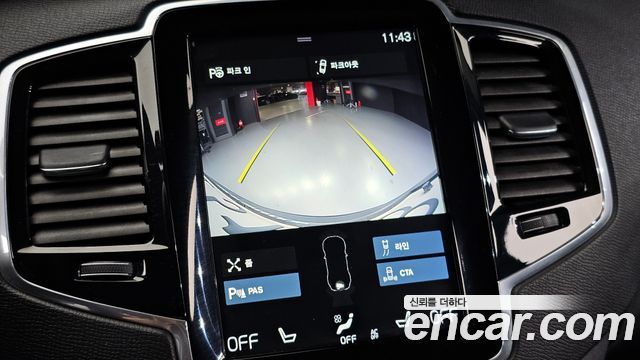 Volvo XC90 2018 — photo 22