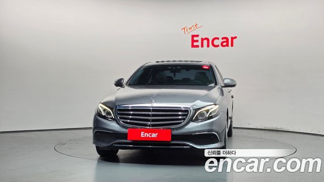 Mercedes-Benz E-Class 2019 — photo 3