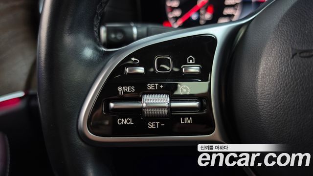 Mercedes-Benz E-Class 2019 — photo 22