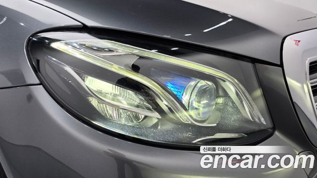 Mercedes-Benz E-Class 2019 — photo 8