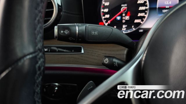 Mercedes-Benz E-Class 2019 — photo 30