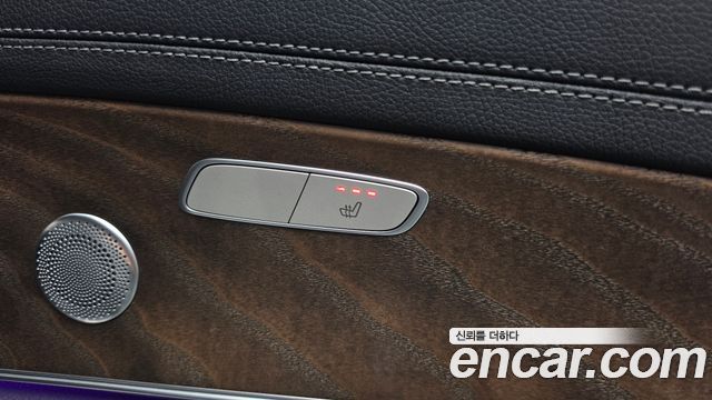 Mercedes-Benz E-Class 2019 — photo 33