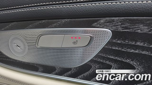 Mercedes-Benz CLS-Class 2023 — photo 35