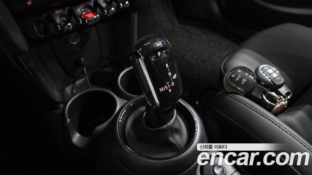 Mini Cooper 2020 — photo 12