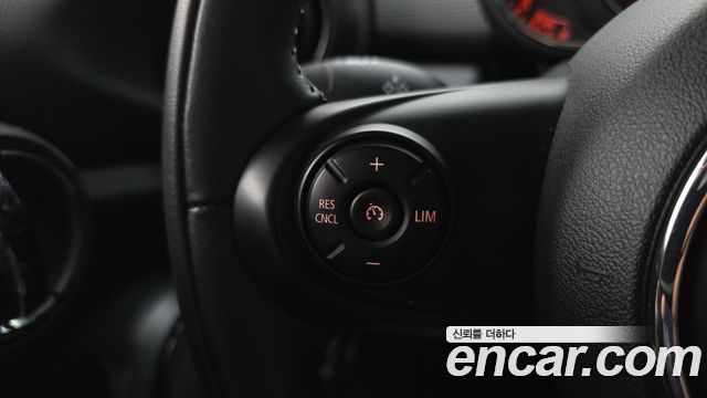 Mini Cooper 2020 — photo 25