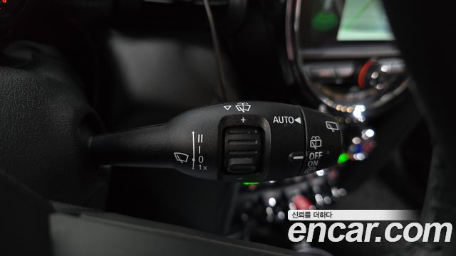 Mini Cooper 2020 — photo 30