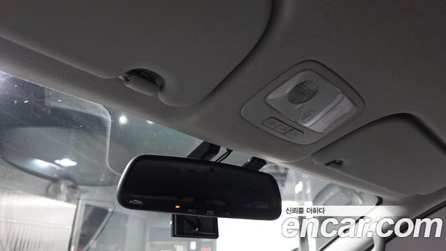 Hyundai Starex 2016 — photo 25