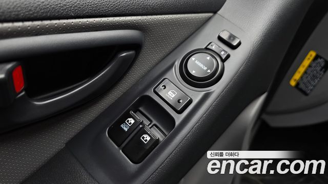 Hyundai Starex 2016 — photo 26