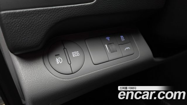 Hyundai Starex 2016 — photo 29