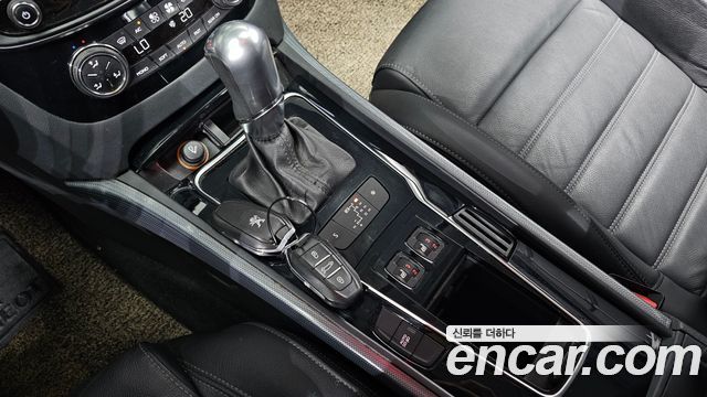Peugeot 508 2017 — photo 12