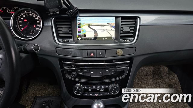 Peugeot 508 2017 — photo 22