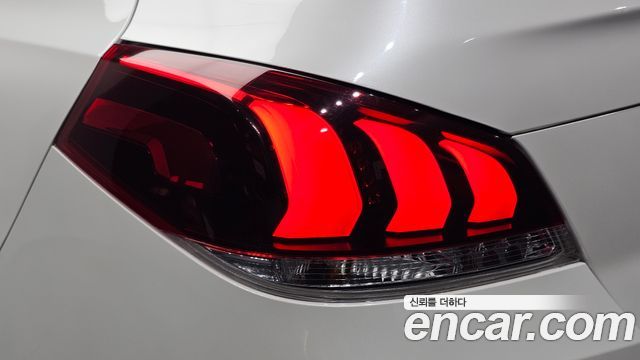 Peugeot 508 2017 — photo 9