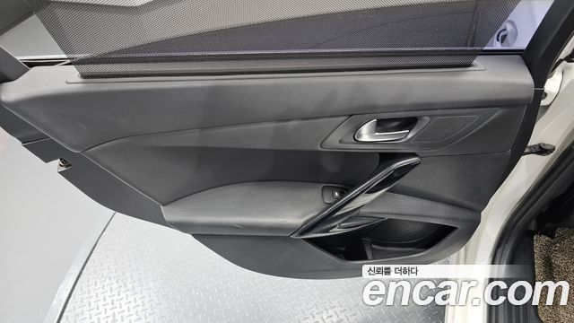 Peugeot 508 2017 — photo 15