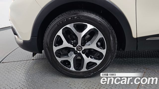 Renault Korea QM3 2018 — photo 5