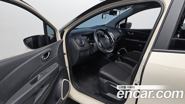 Renault Korea QM3 2018 — photo 13