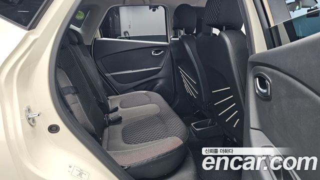 Renault Korea QM3 2018 — photo 17
