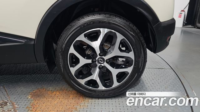 Renault Korea QM3 2018 — photo 7