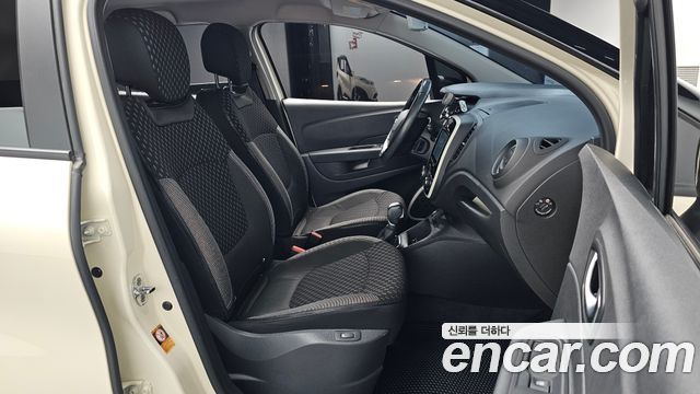 Renault Korea QM3 2018 — photo 16