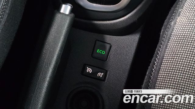 Renault Korea QM3 2018 — photo 29