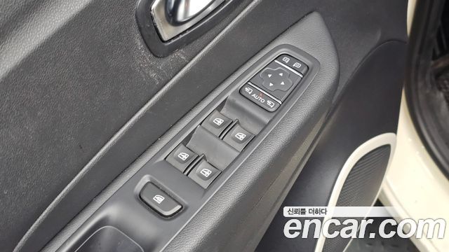 Renault Korea QM3 2018 — photo 30