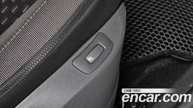 Renault Korea QM3 2018 — photo 32
