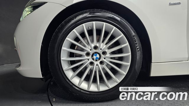 BMW 3-Series 2018 — photo 5