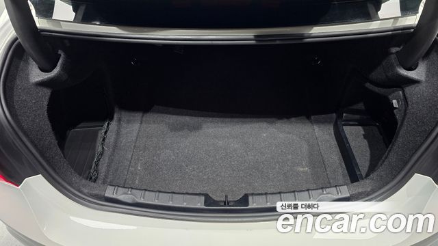 BMW 3-Series 2018 — photo 26