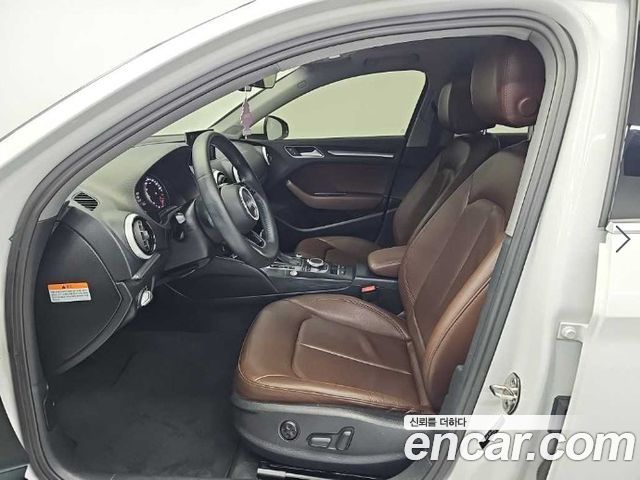 Audi A3 2020 — photo 11