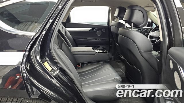 Genesis G80 2022 — photo 18
