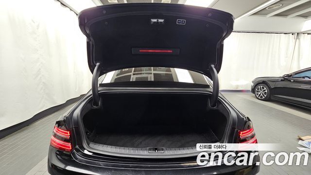 Genesis G80 2022 — photo 26