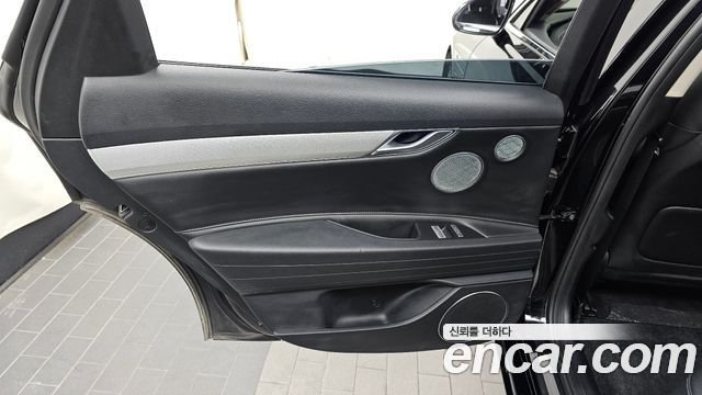 Genesis G80 2022 — photo 15