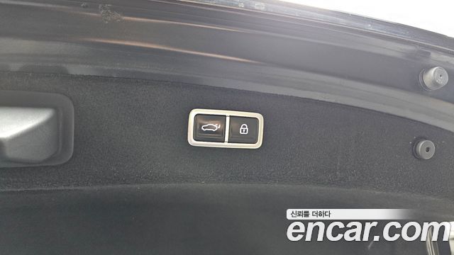 Genesis G80 2022 — photo 33
