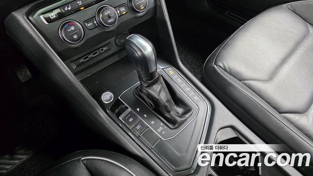 Volkswagen Tiguan 2020 — photo 12