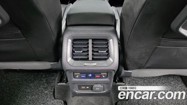Volkswagen Tiguan 2020 — photo 24