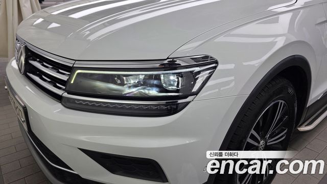 Volkswagen Tiguan 2020 — photo 8