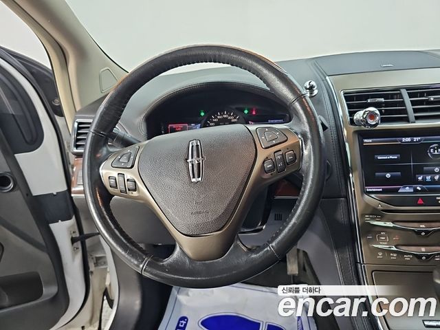 Lincoln MKX 2013 — photo 9