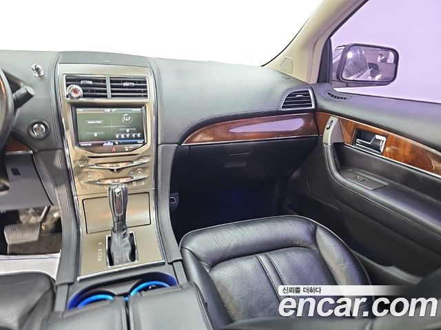 Lincoln MKX 2013 — photo 10