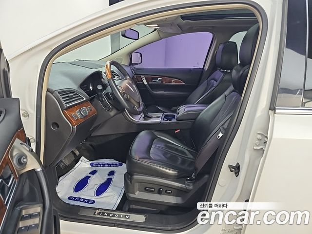 Lincoln MKX 2013 — photo 11