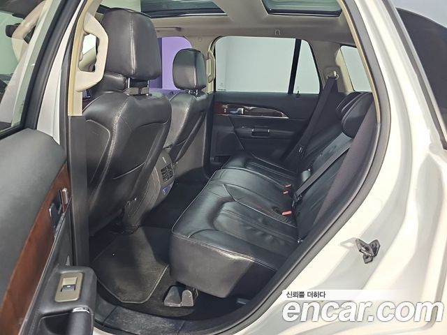 Lincoln MKX 2013 — photo 12