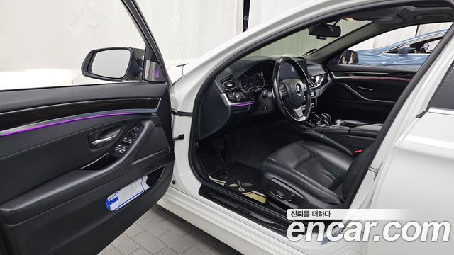 BMW 5-Series 2014 — photo 10